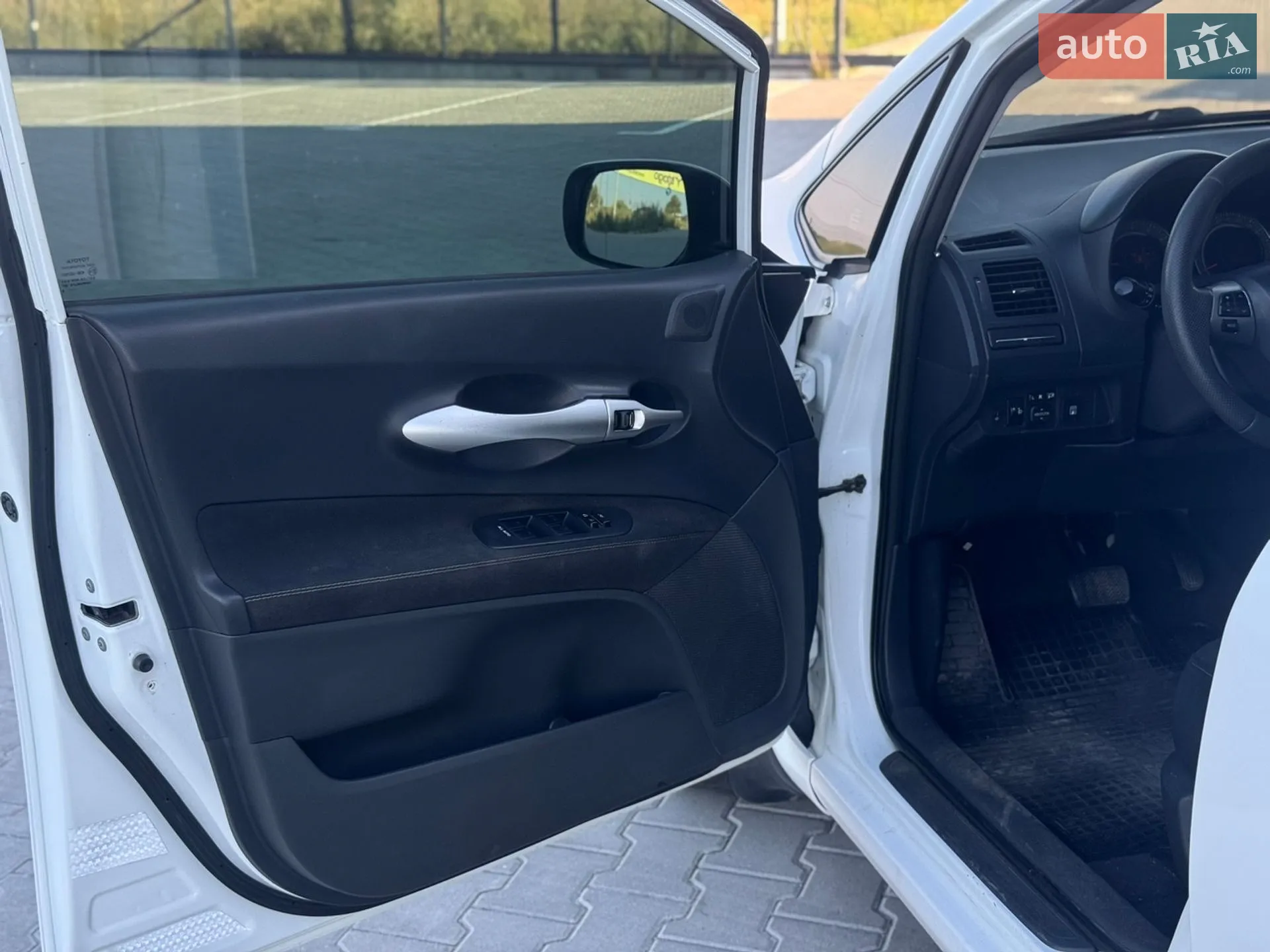 2012 Toyota Auris - мініатюра 21