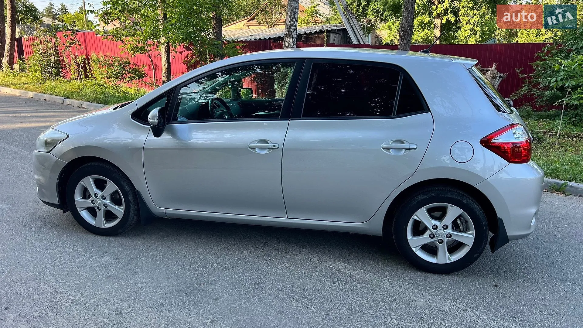 2011 Toyota Auris - мініатюра 13