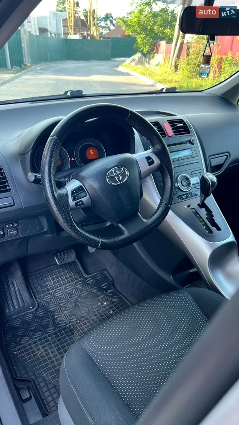 2011 Toyota Auris - мініатюра 18