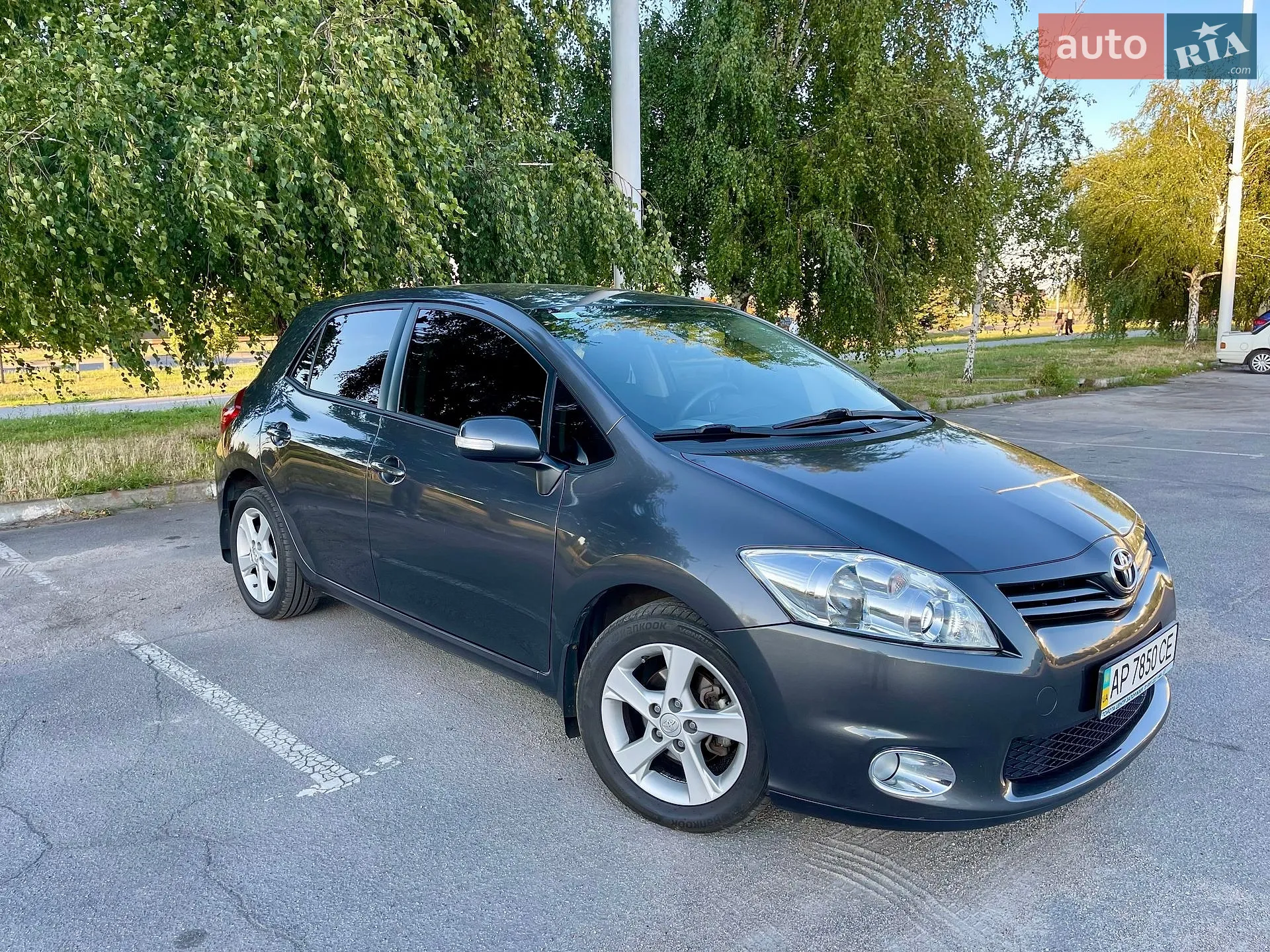 2012 Toyota Auris - фото 1