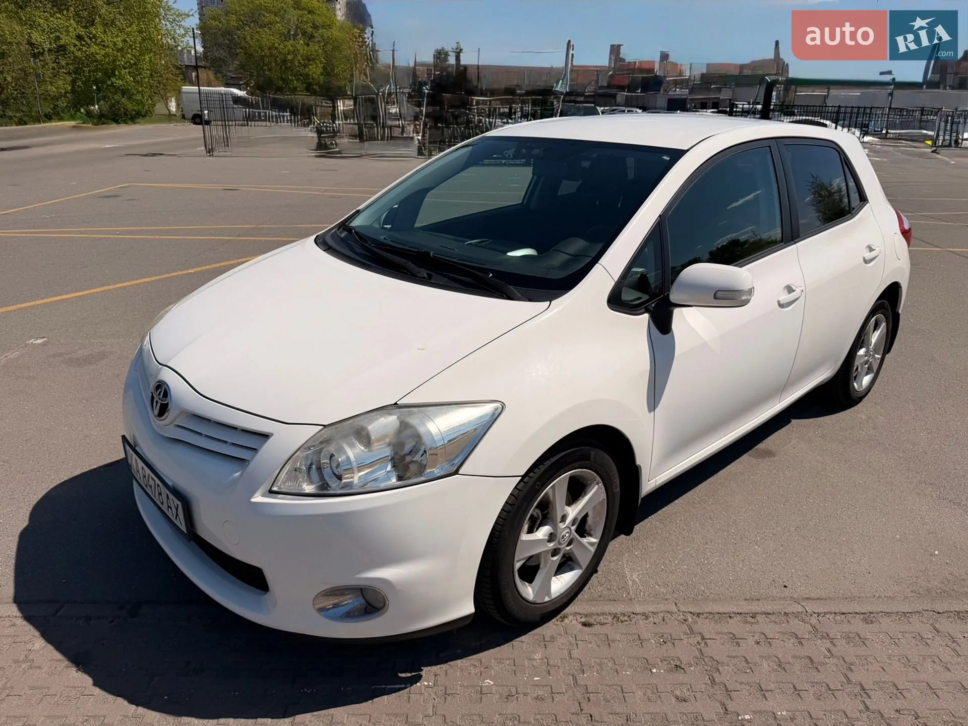 2012 Toyota Auris - мініатюра 3