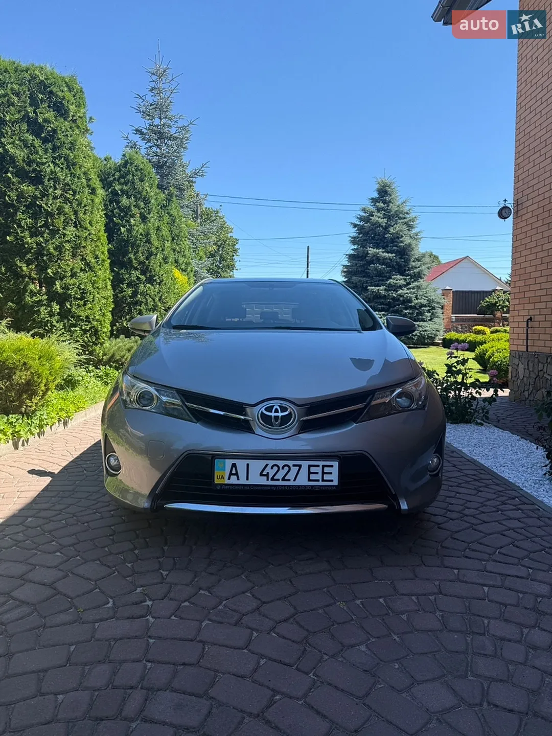2012 Toyota Auris - мініатюра 2