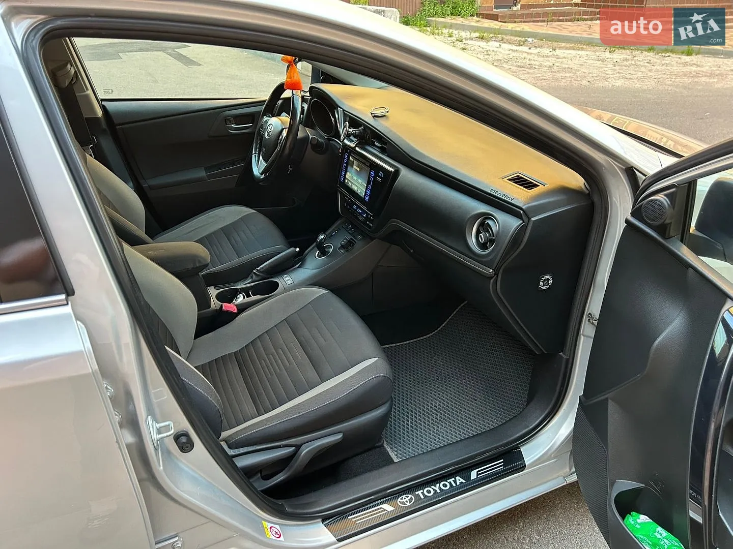 2015 Toyota Auris - мініатюра 14