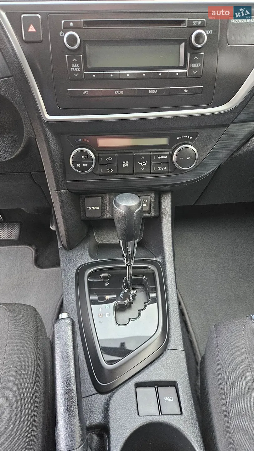 2013 Toyota Auris - мініатюра 18