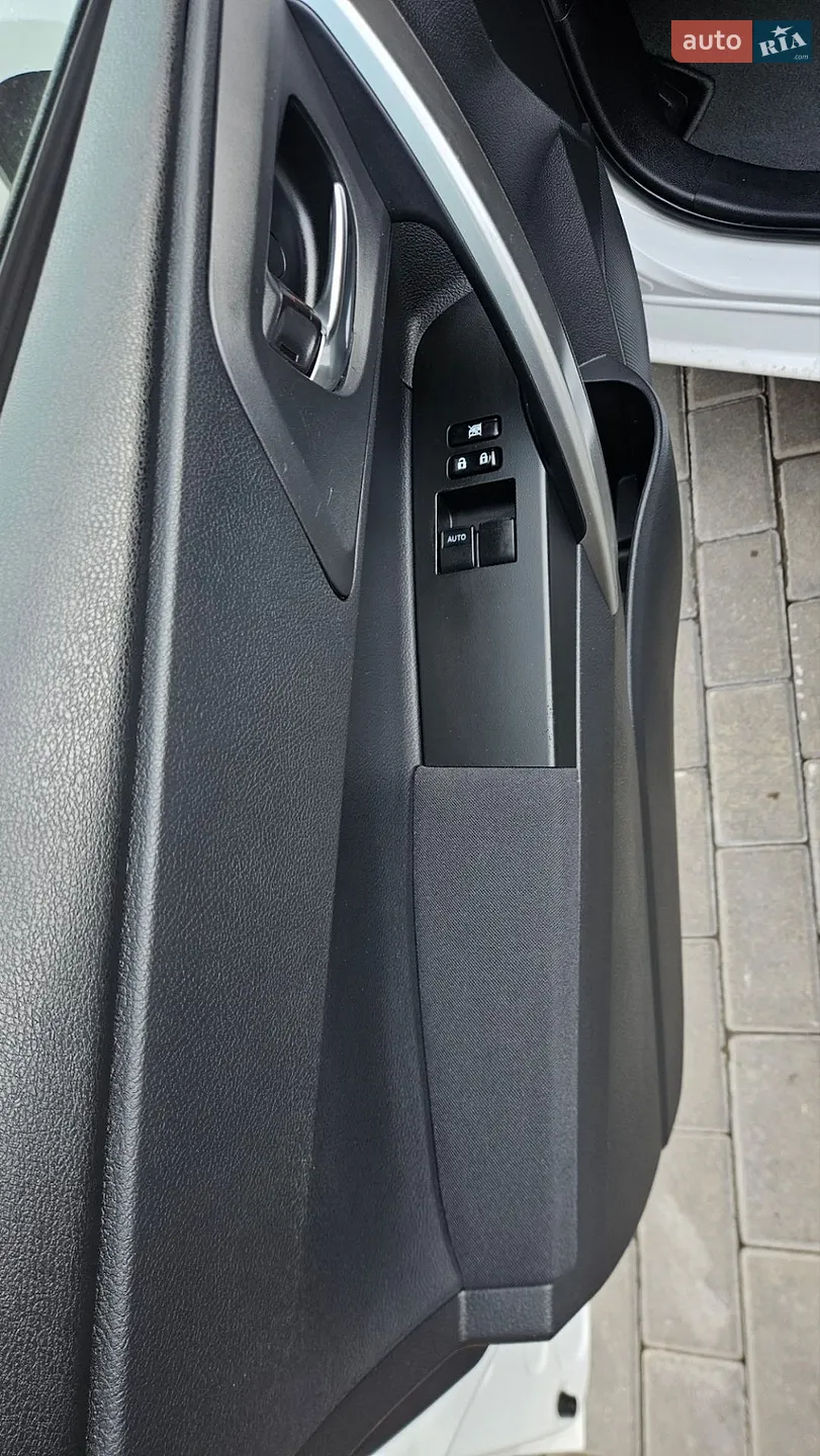 2013 Toyota Auris - мініатюра 23