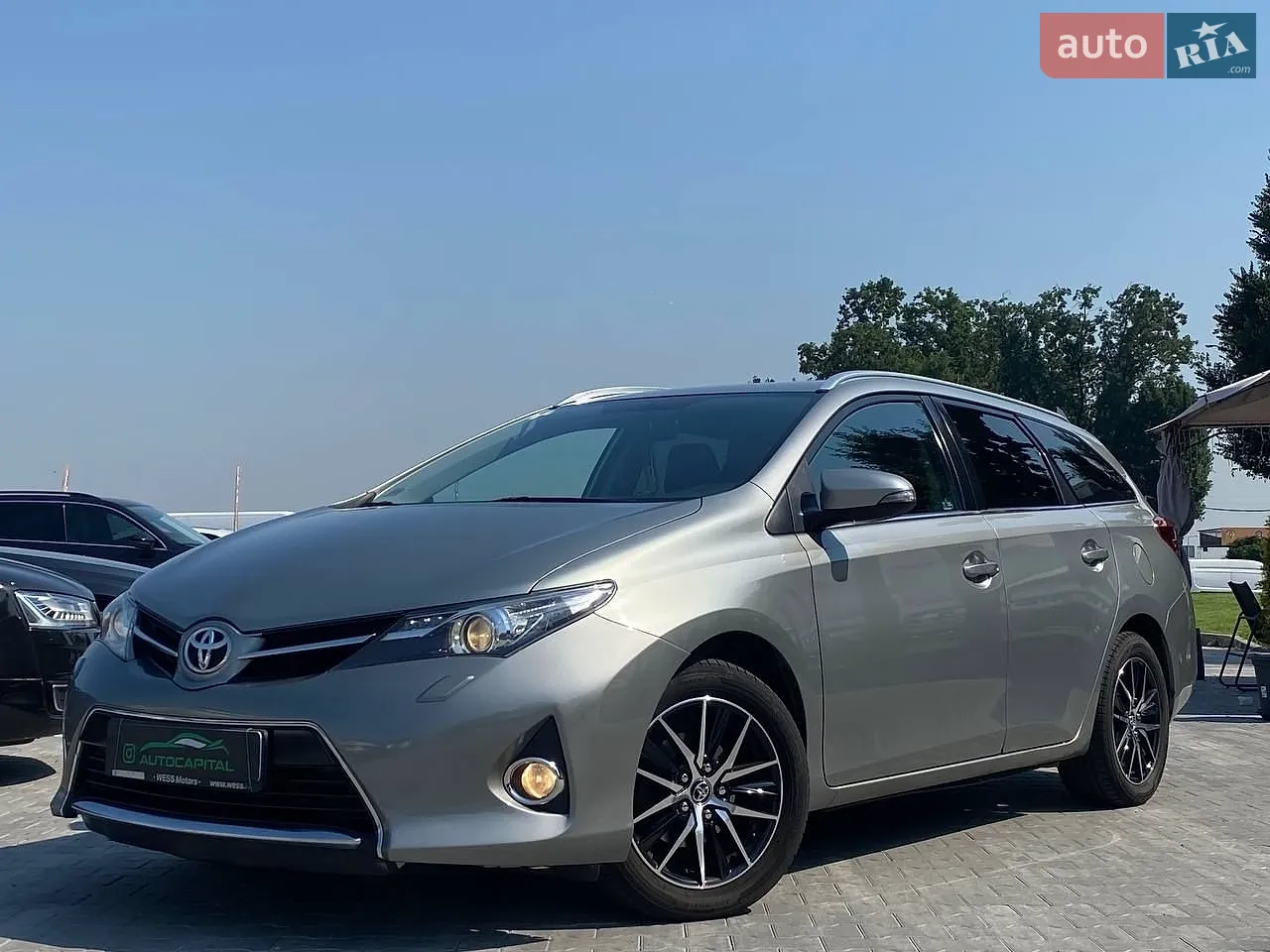 2013 Toyota Auris - фото 1