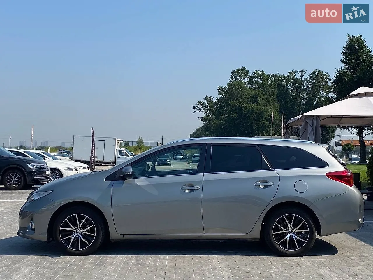 2013 Toyota Auris - мініатюра 18