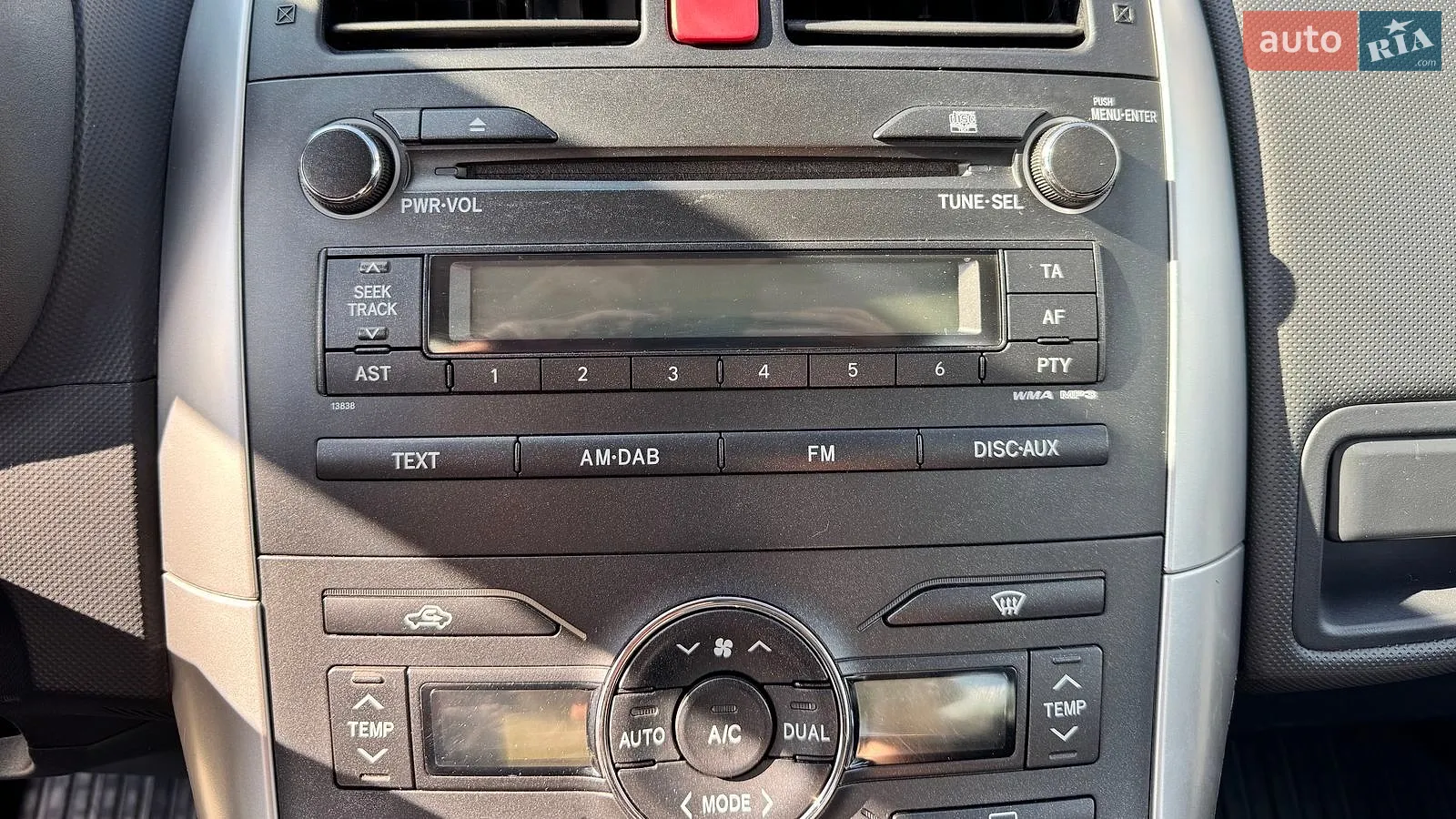 2012 Toyota Auris - мініатюра 19