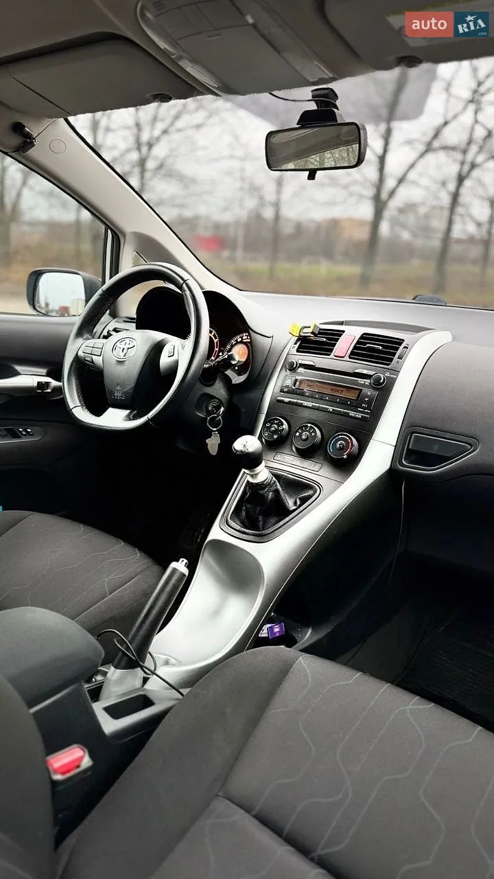 2011 Toyota Auris - мініатюра 7