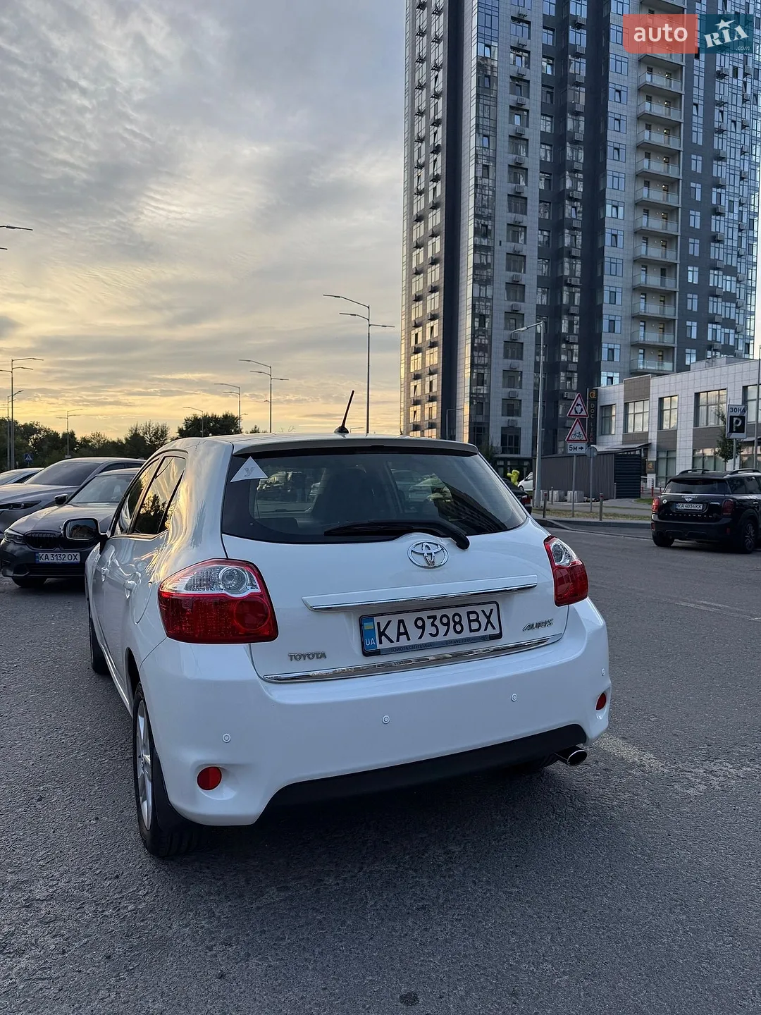 2012 Toyota Auris - мініатюра 10