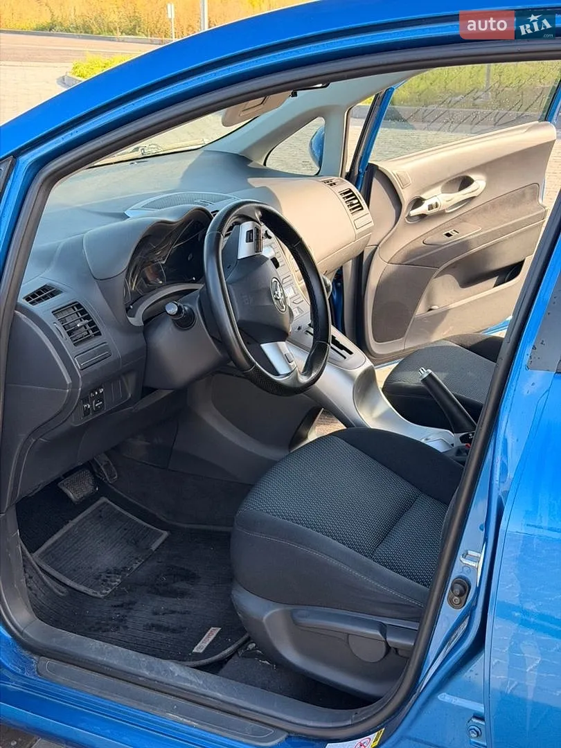 2011 Toyota Auris - мініатюра 14