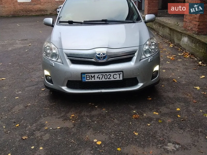 Toyota Auris 2011