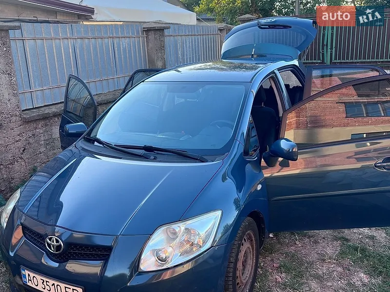 Toyota Auris