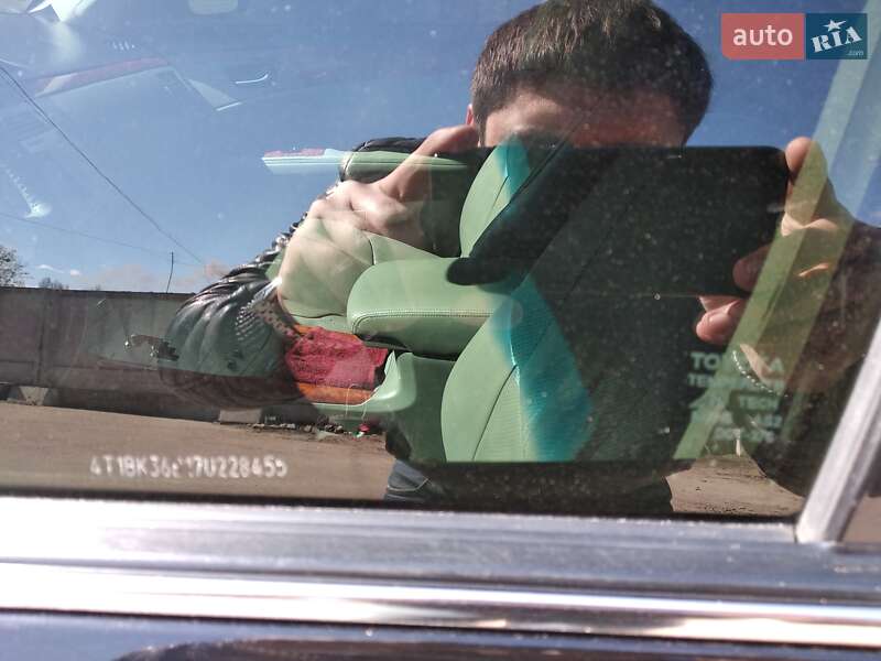 Седан Toyota Avalon 2007 в Черкассах