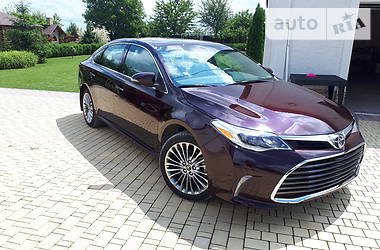 Седан Toyota Avalon 2016 в Тернополі