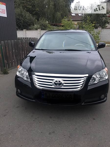 Седан Toyota Avalon 2008 в Киеве