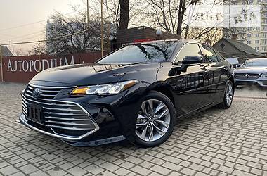 Седан Toyota Avalon 2019 в Одесі