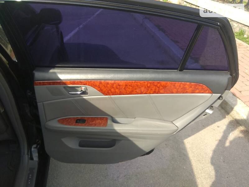 Седан Toyota Avalon 2006 в Умани