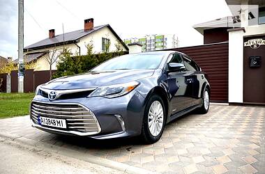 Седан Toyota Avalon 2013 в Киеве