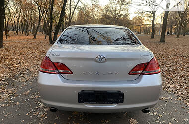 Седан Toyota Avalon 2006 в Харькове