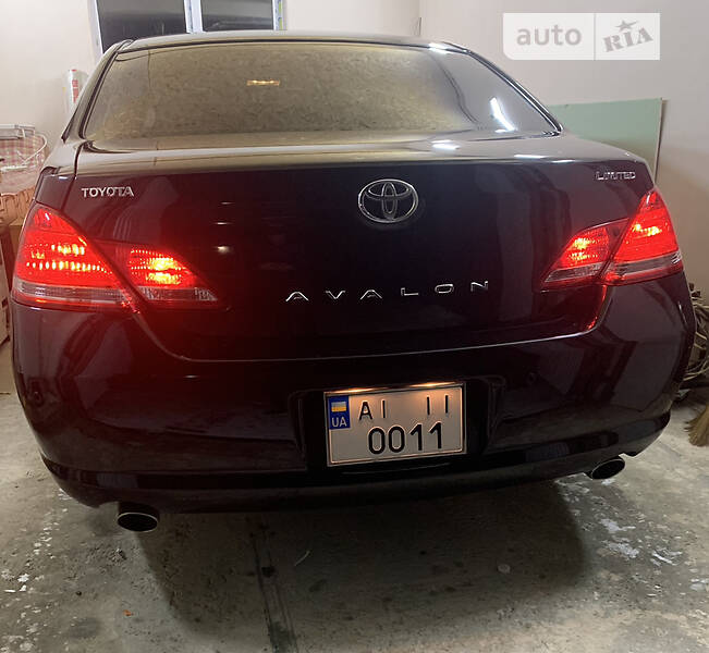 Седан Toyota Avalon 2007 в Киеве