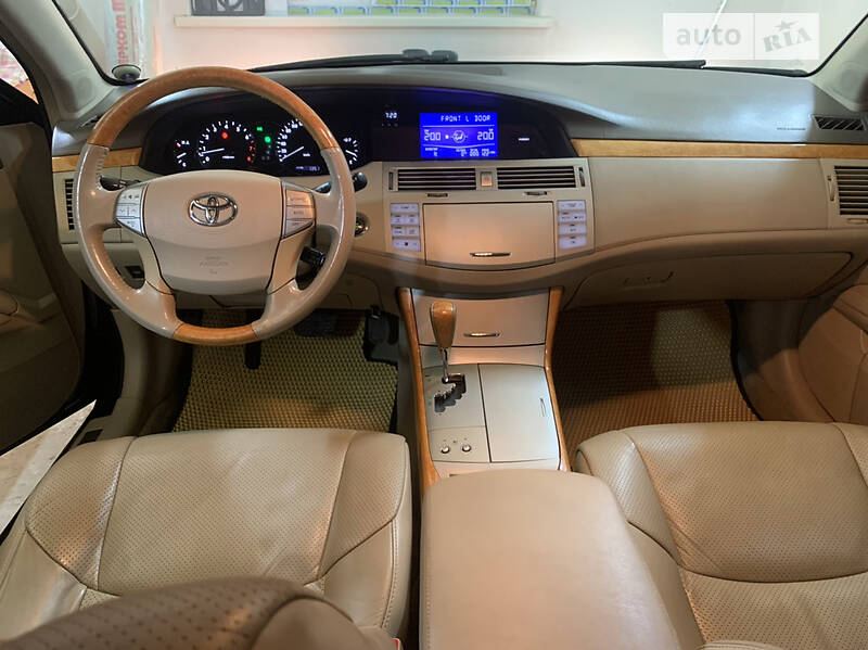 Седан Toyota Avalon 2007 в Киеве