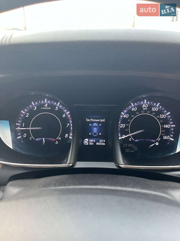 Седан Toyota Avalon 2017 в Кам'янському