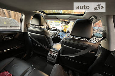 Седан Toyota Avalon 2015 в 