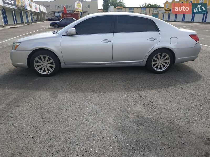 Седан Toyota Avalon 2006 в Одессе