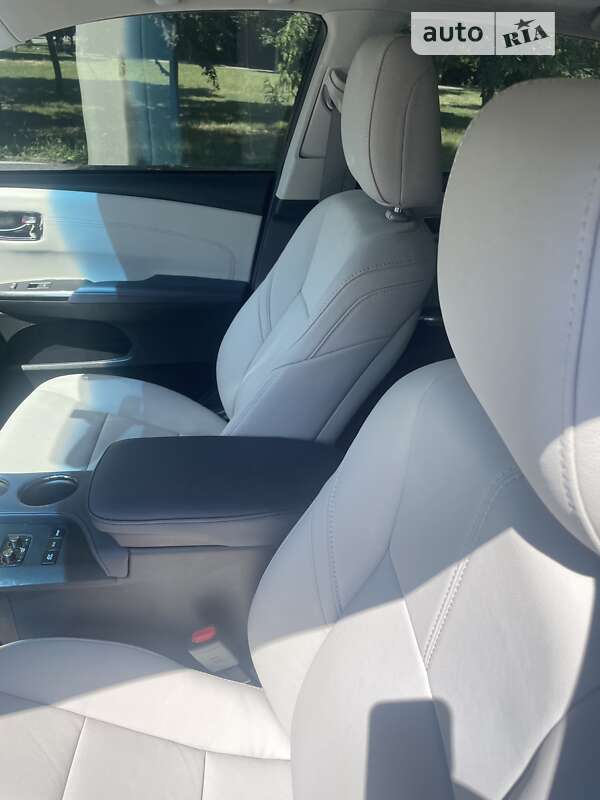 Седан Toyota Avalon 2015 в Днепре