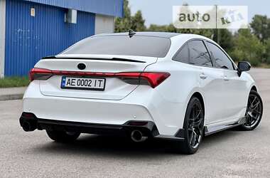 Седан Toyota Avalon 2021 в 
