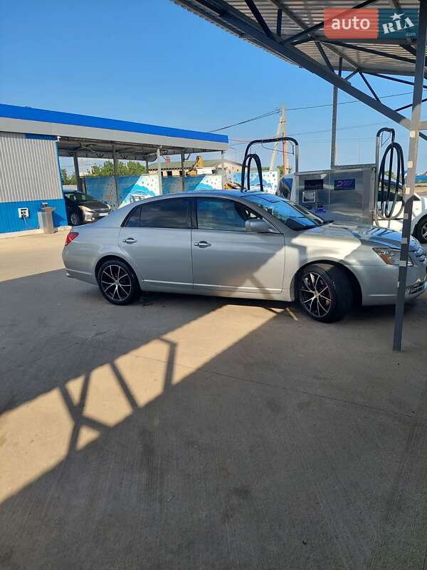 Седан Toyota Avalon 2006 в Одессе