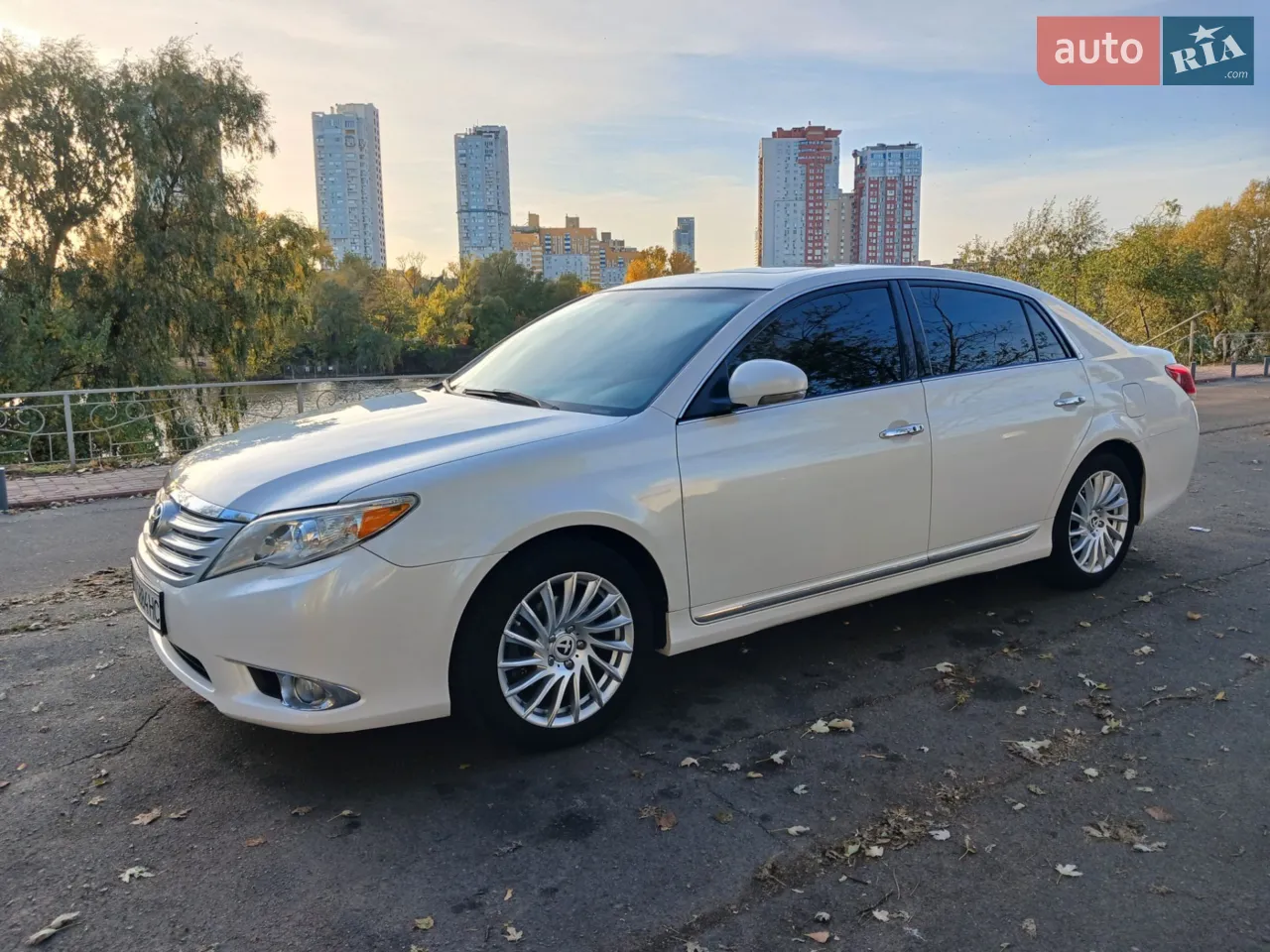 2011 Toyota Avalon - мініатюра 6