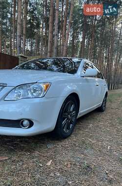 Седан Toyota Avalon 2008 в Киеве