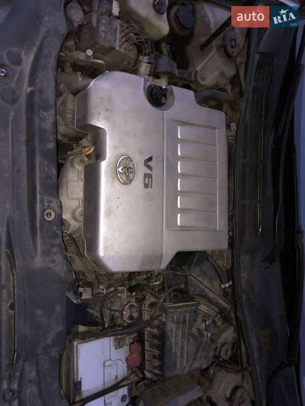 Седан Toyota Avalon 2006 в Теплике