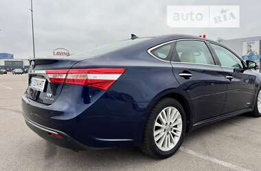 Седан Toyota Avalon 2013 в Киеве