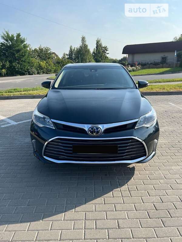 Седан Toyota Avalon 2016 в Києві