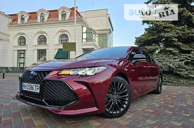Седан Toyota Avalon 2019 в Одесі