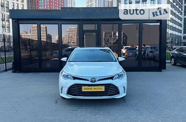 Седан Toyota Avalon 2016 в Киеве
