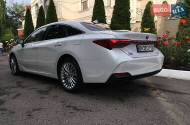 Седан Toyota Avalon 2019 в Одесі