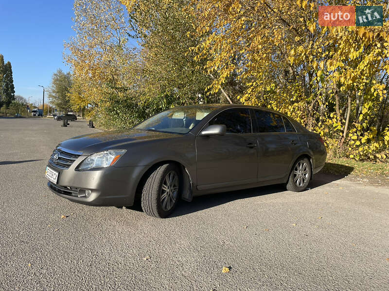 Седан Toyota Avalon 2006 в Дніпрі