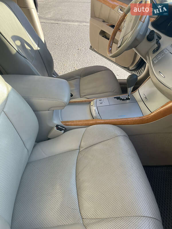 Седан Toyota Avalon 2006 в Дніпрі