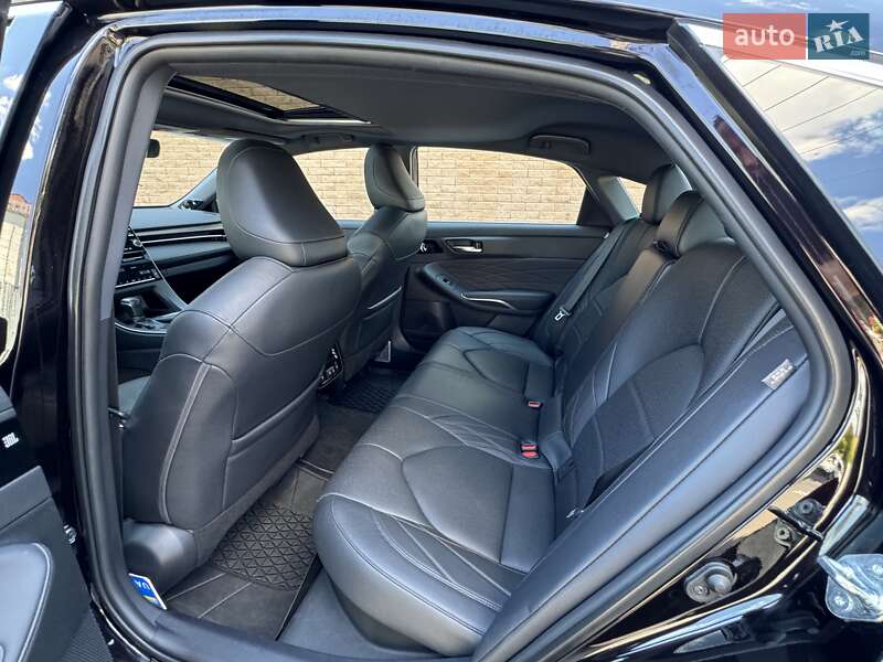 Седан Toyota Avalon 2020 в Одесі