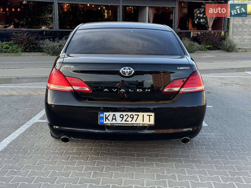 Седан Toyota Avalon 2007 в Киеве