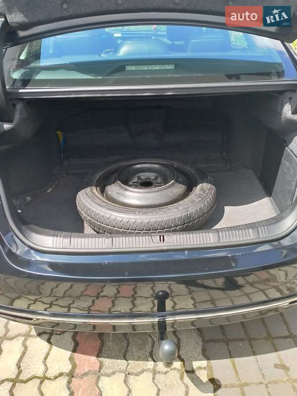 Седан Toyota Avalon 2013 в Києві