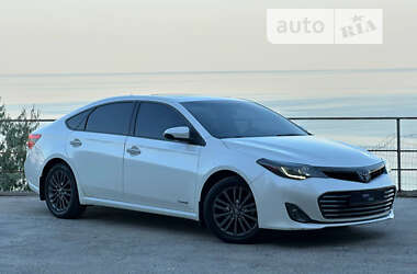 Седан Toyota Avalon 2013 в 