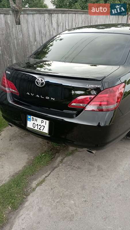 Седан Toyota Avalon 2007 в Куликівці