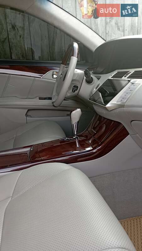 Седан Toyota Avalon 2007 в Куликівці