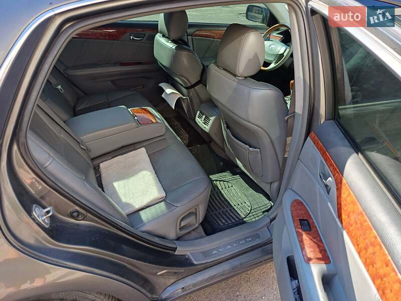 Седан Toyota Avalon 2007 в Запоріжжі