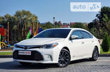 Седан Toyota Avalon 2016 в Хмельницькому